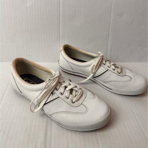 Keds Size 7 Classic Low Top White Leather Sneaker Shoes Casual Walking Travel - Picture 2 of 8